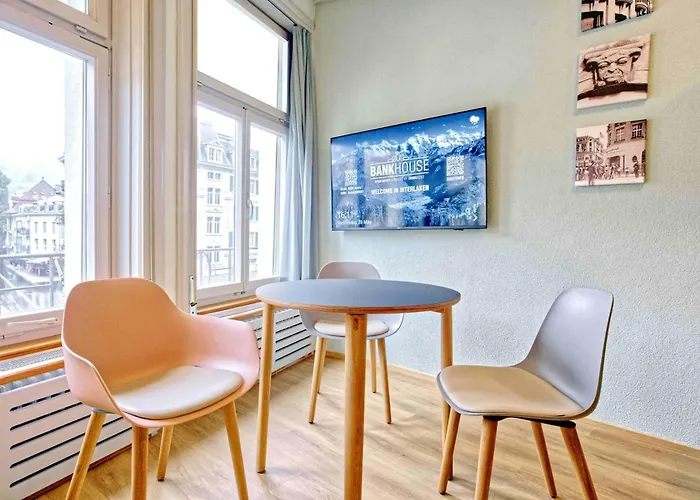 Bank House L 206 - Griwa Rent דירה אינטרלאקן