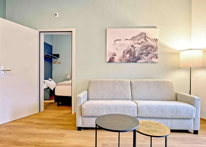 Bank House L 206 - Griwa Rent דירה אינטרלאקן